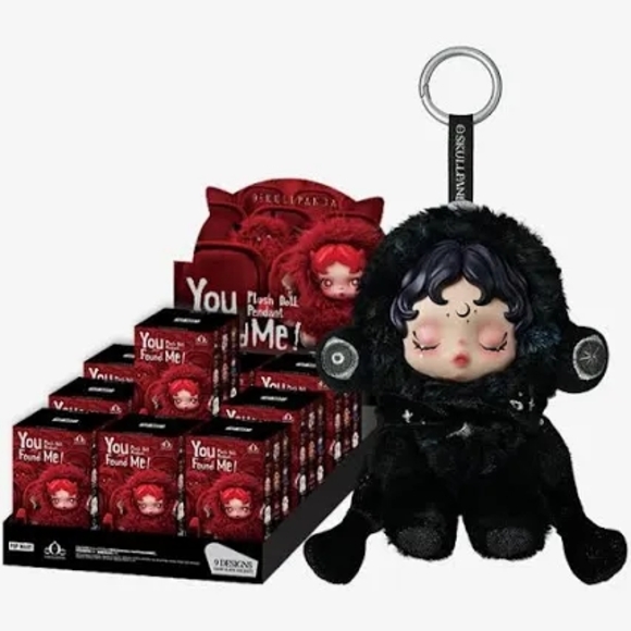 Skullpanda White Fluffy Keychain - Picture 3 of 3